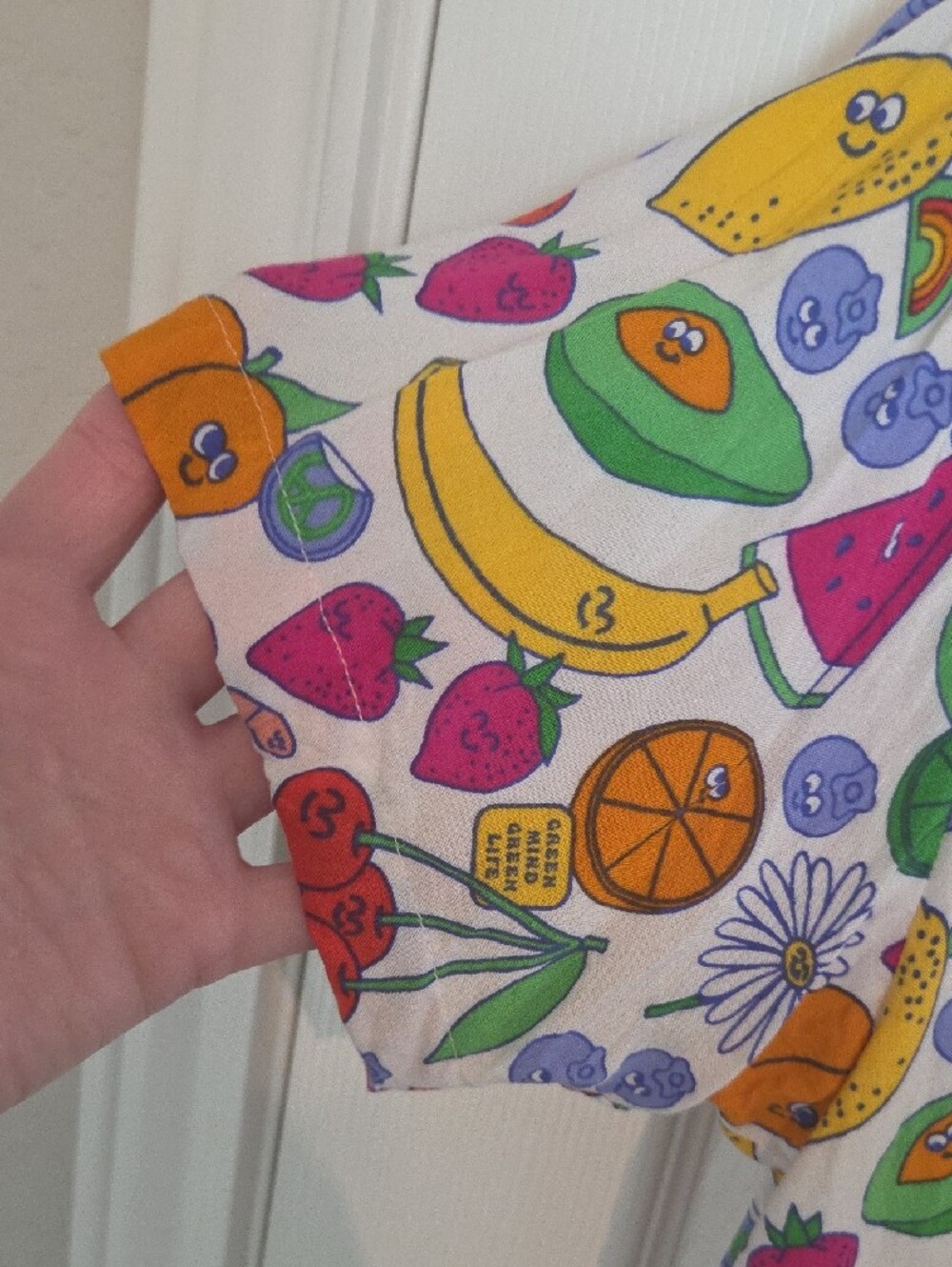 ALIVE Multicolor Fruit-Print Short Sleeve Button-Down Shirt - Picture 6 of 7